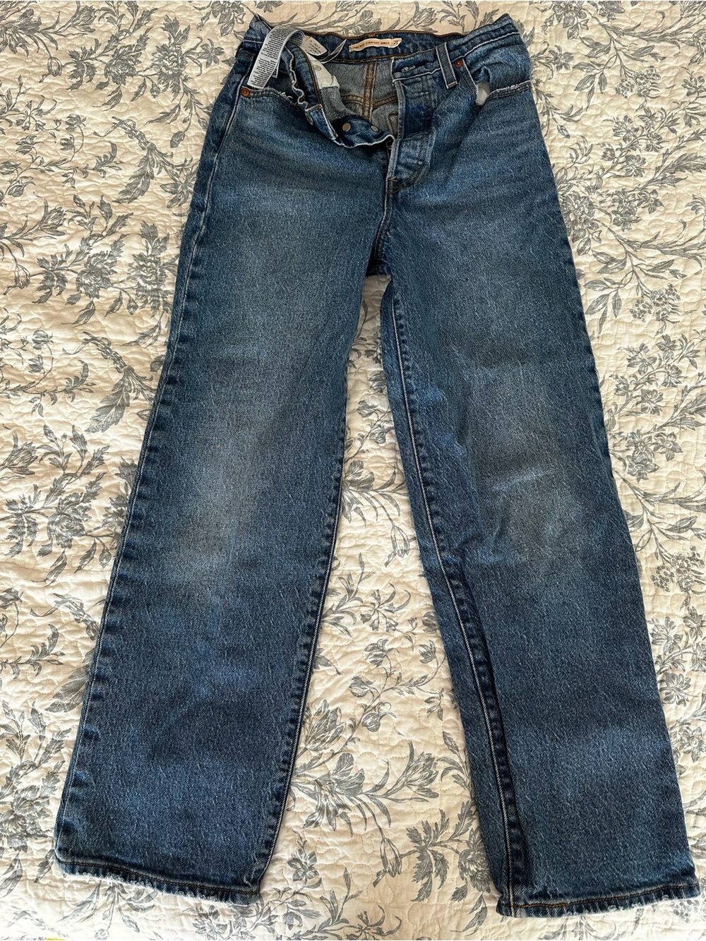 Levi Rib cage Straight-Leg Jeans